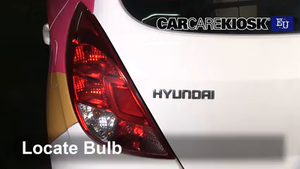 2013 Hyundai i20 Classic 1.2L 4 Cyl. Éclairage Feu clignotant arrière (remplacer l'ampoule)